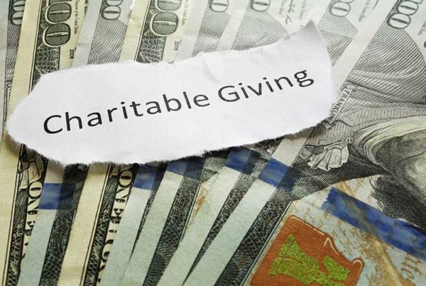 giving money to charity tax deduction