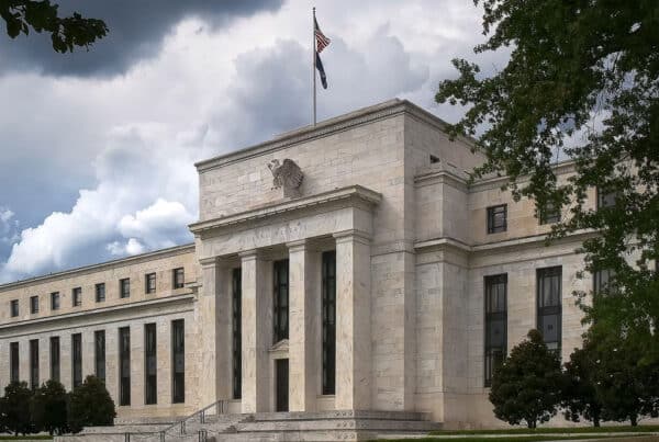 picture of the U.S. federal reserve building