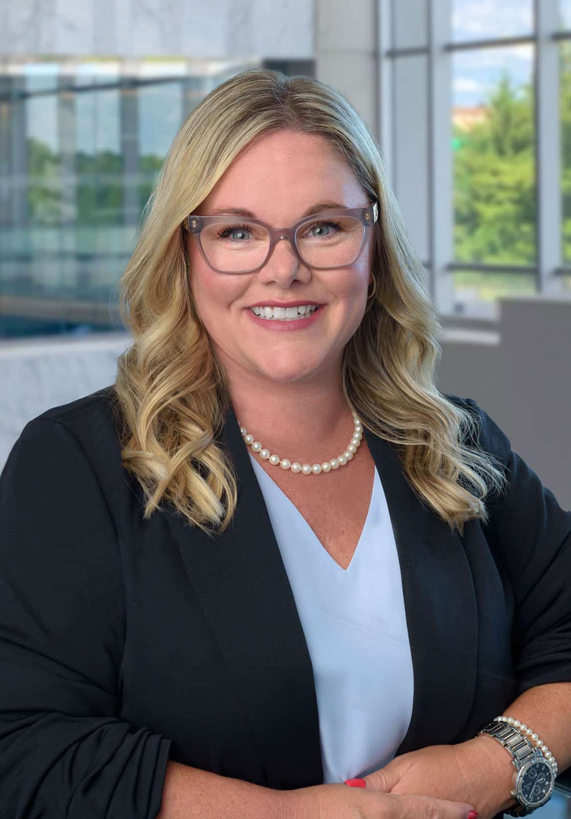 andrea earls headshot